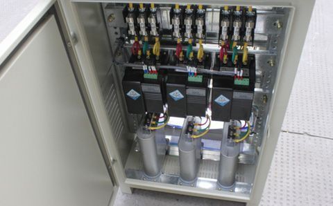 為什么大多數(shù)電力電容器的額定電壓會(huì)選擇450V或480V？